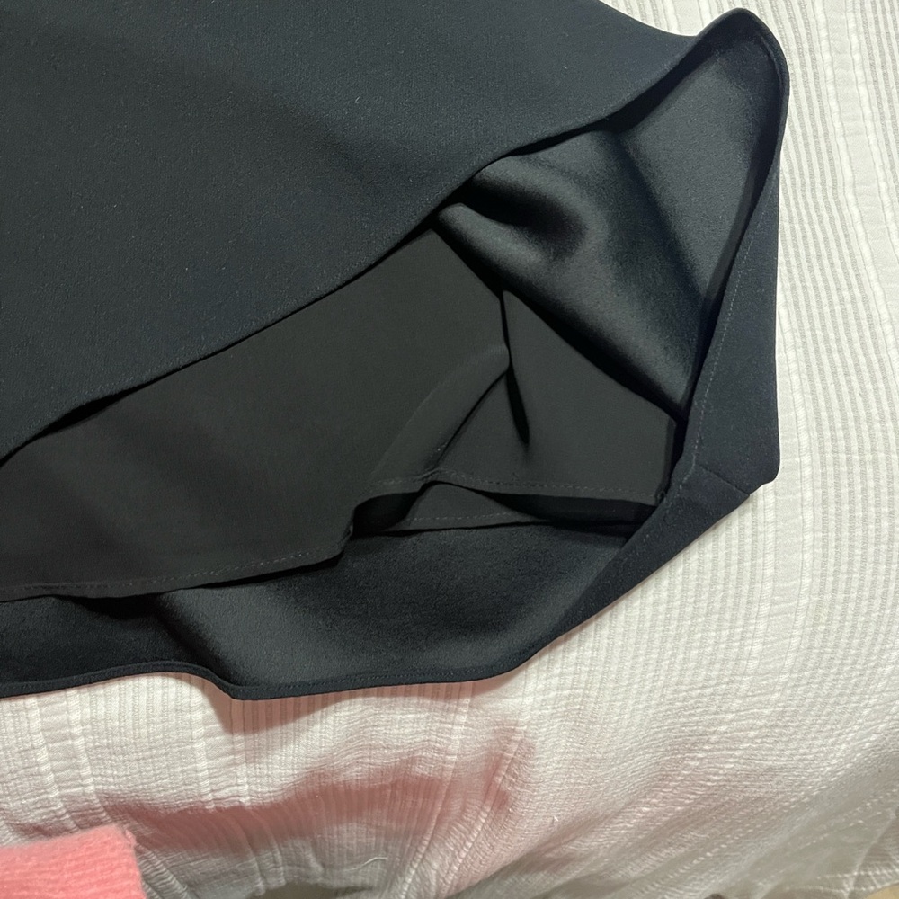 Lilly Pulitzer Black Top with Pearl Accents - Picture 4 of 8